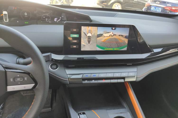 Used Changan UNI-V iDD 2023 Zhidian iDD 1.5T 113km Smart & Fun Version (Rapid Edition)
