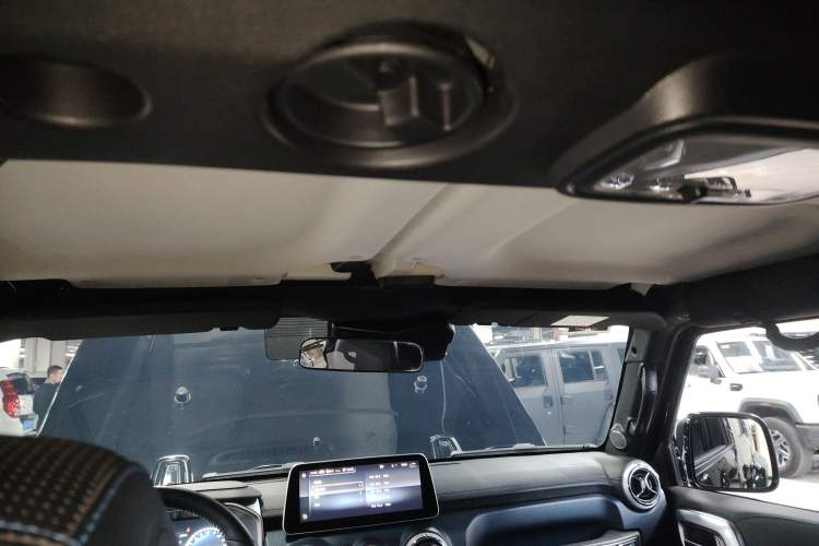 Used BAIC Off-Road BJ40 2020 2.0T Automatic Four-Wheel Drive Urban Hunter Edition Chivalrous Type
