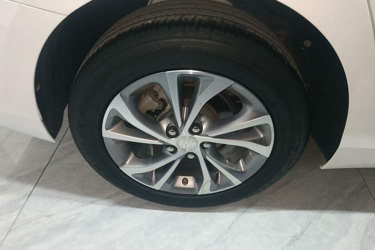 Used Buick Verano 2023 Pro Le Yi Edition
