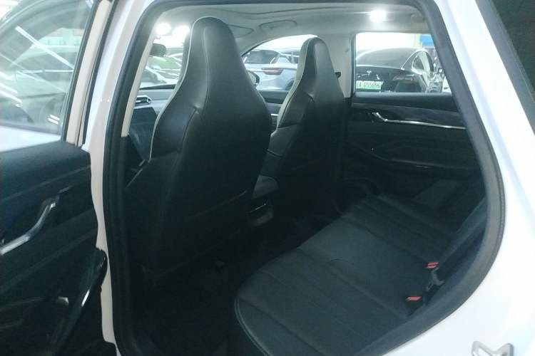 Used Dongfeng Aeolus Mage 2023 DH-i 1.5T Luxury Edition