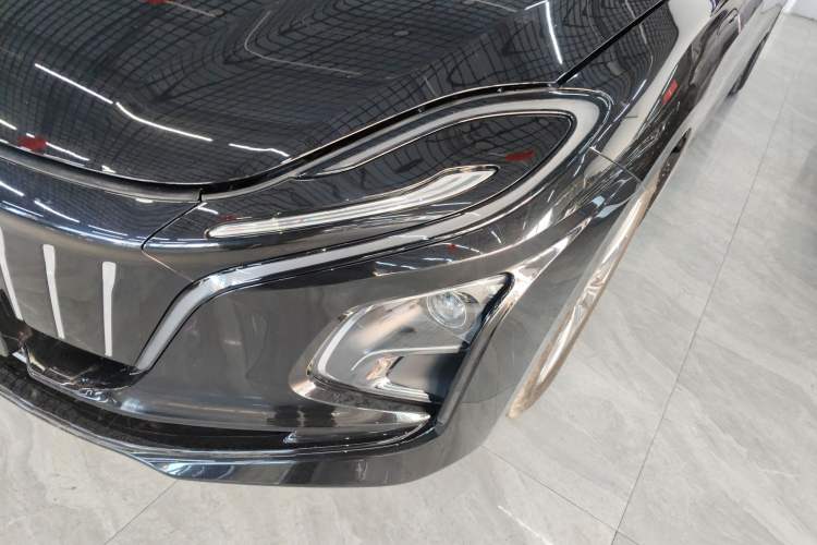 Used Hongqi E-QM5 2024 450km Range Commuter Version
