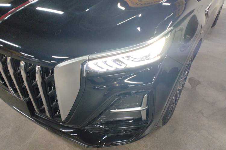 Used Hongqi HS5 2023 2.0T Four-Wheel Drive Flagship Pro Edition
