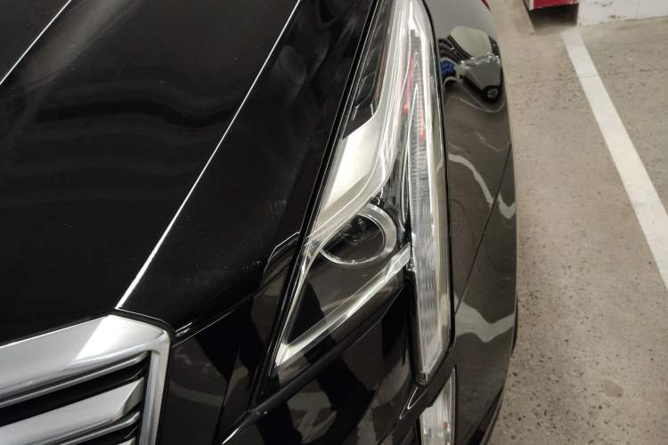 Used Cadillac XT5 2018 25T Luxury Model