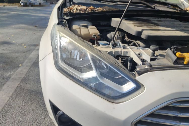 Used Ford Escort 2015 1.5L Manual Comfort Model
