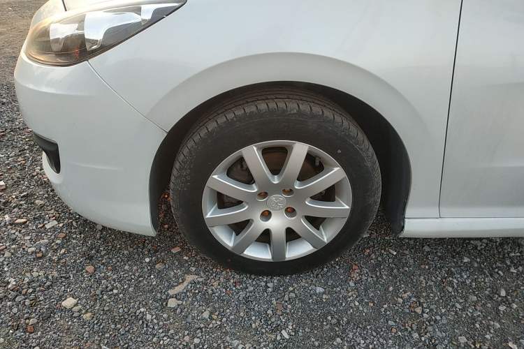 Used Peugeot 308 2014 Enjoy Edition Classic 1.6L Automatic Premium Model
