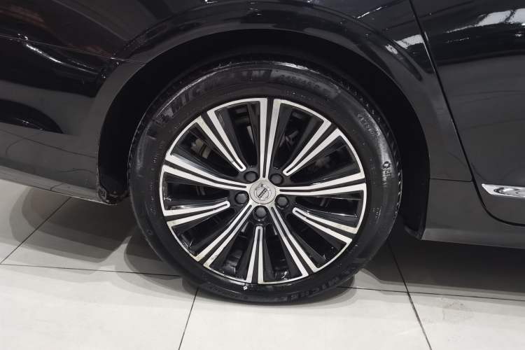 Used Volvo S90 2022 B5 Zhiyi Luxury Edition
