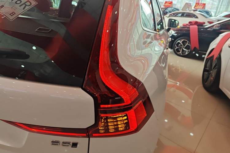 Used Volvo XC60 2026 B5 4x4 Smart Luxury Edition