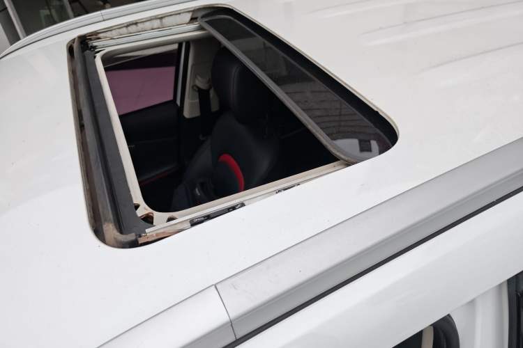 Used Changan CS55 2017 1.5T Manual Colorful Edition