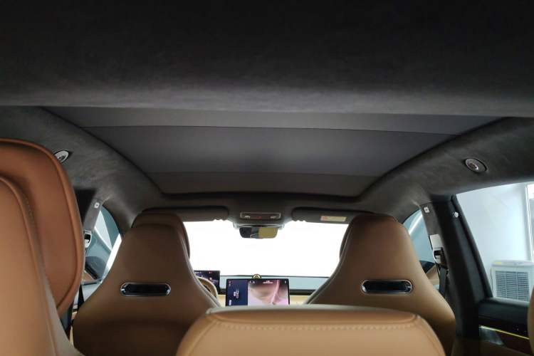 Used Hima Luxeed R7 2024 All-Electric 667 km Max
