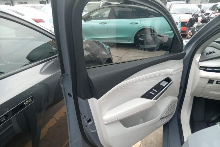 Used Geely Auto Preface 
