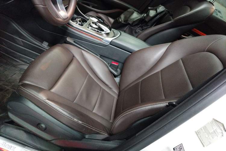 Used Mercedes-Benz GLC 2016 GLC 300 4MATIC Dynamic Model