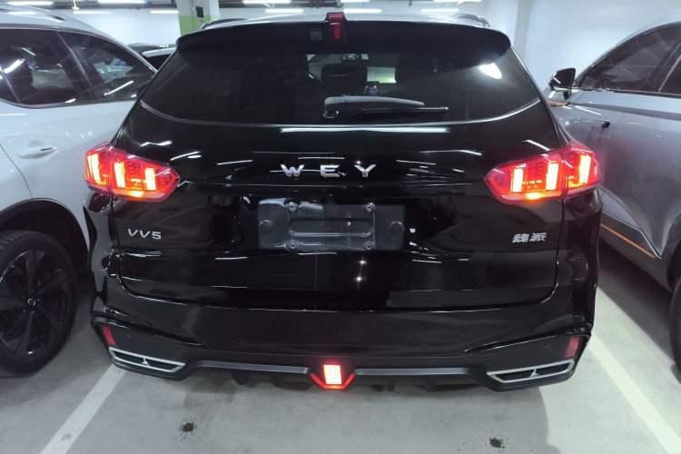 Used Wey VV5 2021 1.5T Two-Wheel Drive Smart Pioneer
