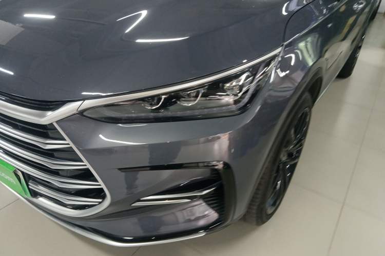 Used BYD Tang New Energy 2021 DM 2.0T Four-Wheel Drive High-Performance Flagship Model
