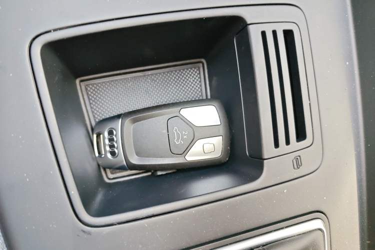 Used Audi A4L 2024 40 TFSI Fashion Dynamic Model