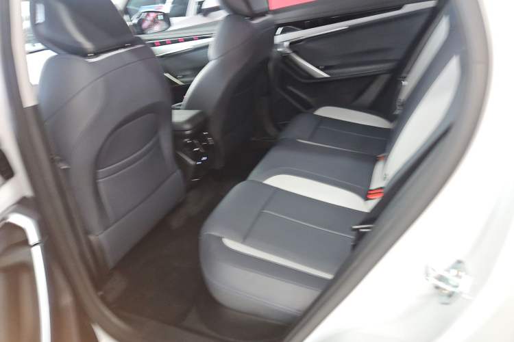 Used Geely Auto FX11 2024 1.5TD DCT Flagship Edition
