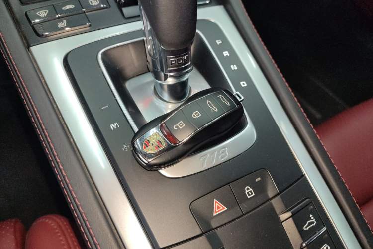 Used Porsche 718 2022 Cayman 2.0T
