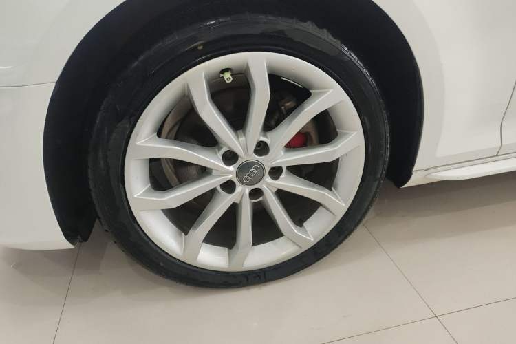 Used Audi A4L 2018 30th Anniversary Edition 40 TFSI Fashion Model