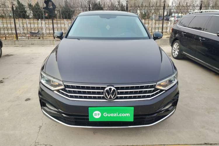 Used Volkswagen Magotan 2025 Zhongxiang Model 280TSI DSG Luxury Version
