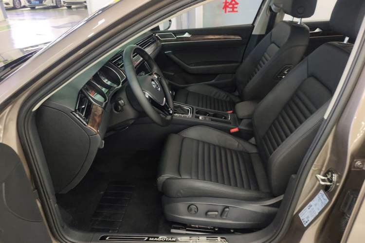 Used Volkswagen Magotan 2019 330TSI DSG Luxury Model China V Standard