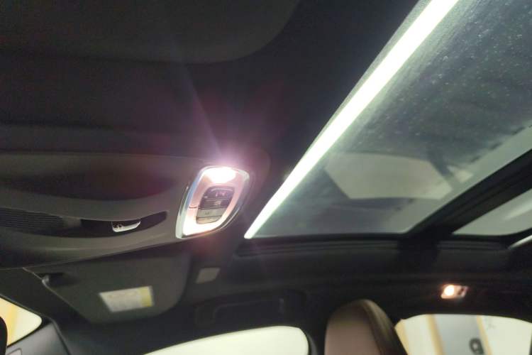 Used Volvo S60 New Energy 2022 T8 eDrive Hybrid All-Wheel Drive Smart Luxury Edition