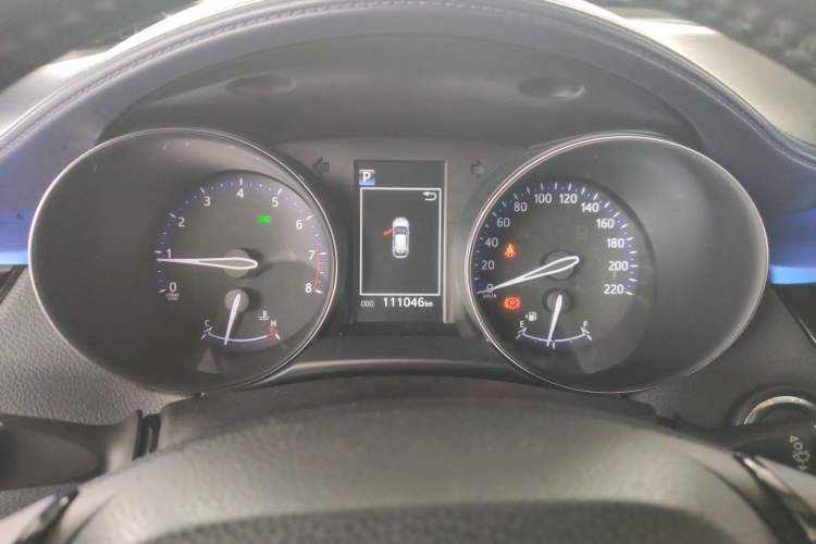 Used Toyota IZOA 2018 2.0L Yichi Version China VI Standard
