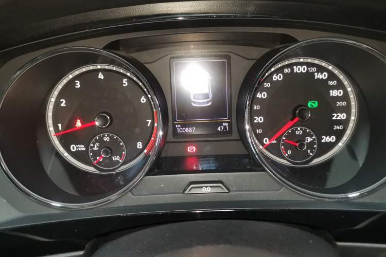 Used Volkswagen Tiguan L 2019 330TSI Automatic Two-Wheel Drive Smart Luxury Version China VI Standard