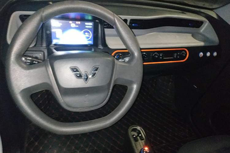 Used Wuling Hongguang MINIEV 2020 Enjoyment Model Lithium Iron Phosphate