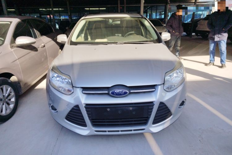 Used Ford Focus 2012 Sedan 1.6L Manual Fashion Edition