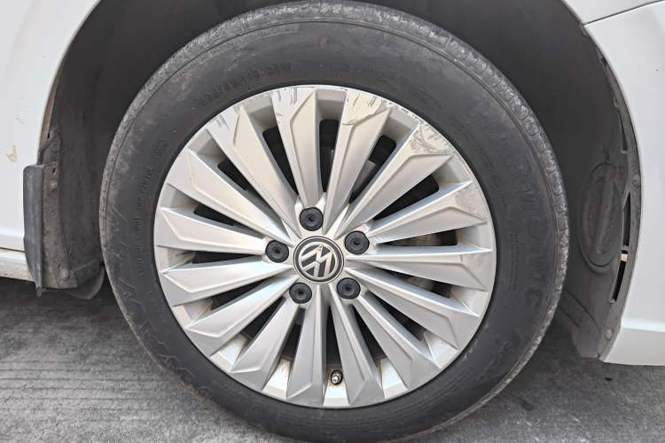 Used Volkswagen Lavida 2019 1.5L Automatic Comfort Edition China VI Standard