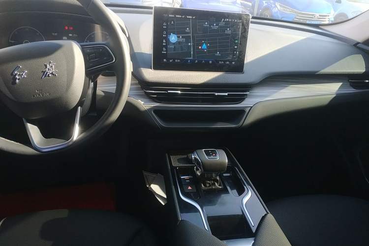 Used Hongqi E-QM5 2024 610 km PLUS
