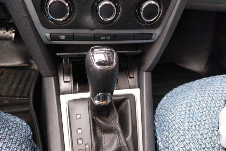 Used Skoda Octavia 2014 1.6L Automatic Yijie Edition
