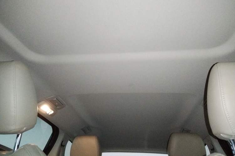 Used Buick GL8 2023 Land Executive Class Smart Enjoyment Model
