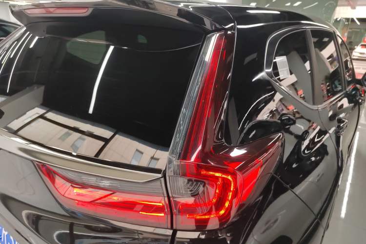 Used Honda CR-V 2021 240TURBO CVT 2WD Fashion Edition
