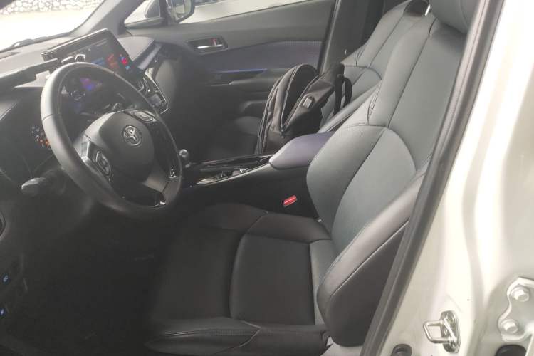 Used Toyota C-HR 2020 2.0L Luxury Edition
