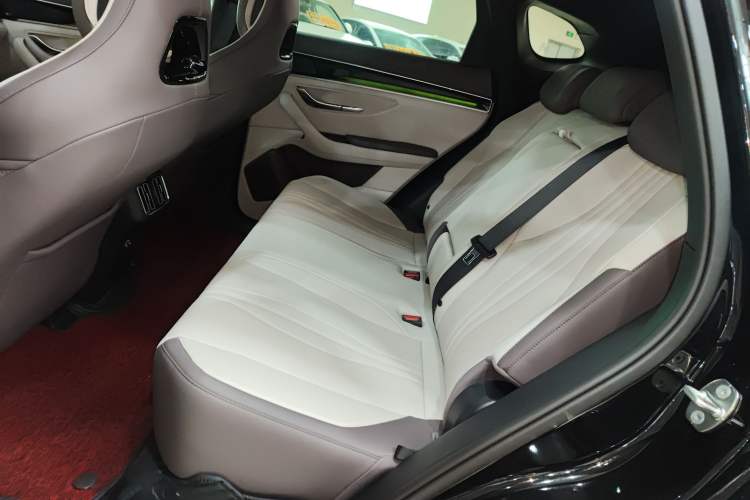 Used BYD Song PLUS New Energy 2025 EV Intelligent Driving Version 520km Premium Model
