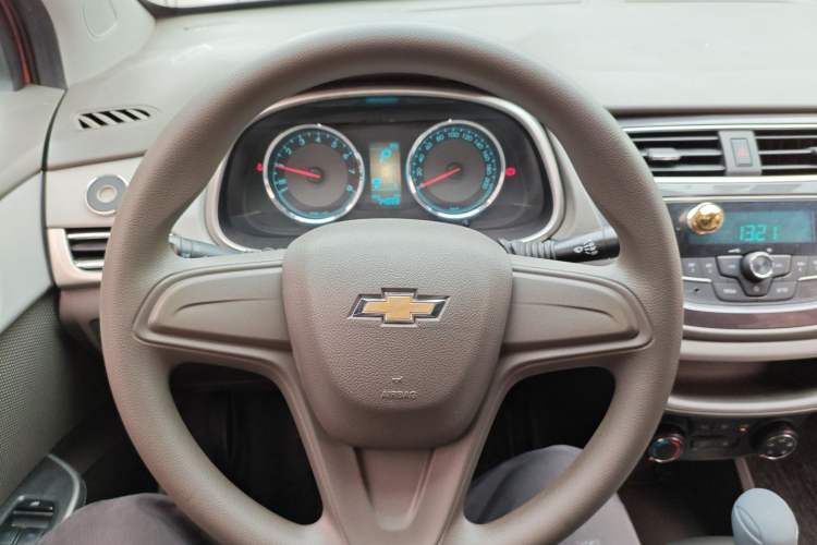 Used Chevrolet Lova RV 2016 1.5L Automatic Comfort Edition
