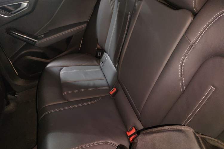 Used Audi Q2L 2023 35TFSI Advanced Elegant Model
