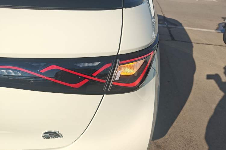 Used BYD Dolphin 2023 420 km Free Version
