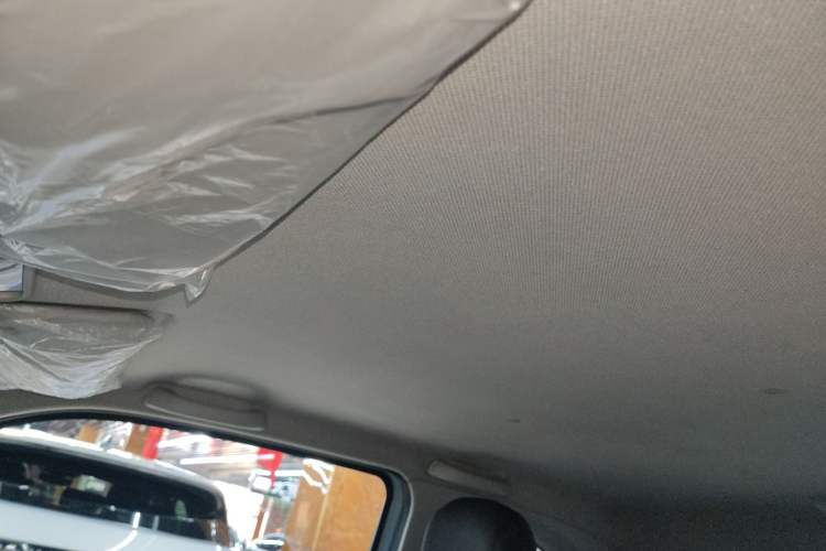 Used Wuling Hongguang MINIEV 2021 Macaron Premium Model – Lithium Iron Phosphate
