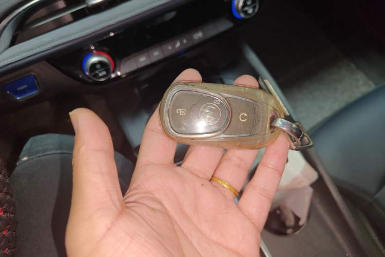 Used Buick Velite 6 2022 Connected & Shared PLUS