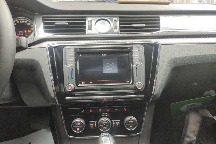 Used Volkswagen Passat 2016 330TSI DSG Prestige Edition
