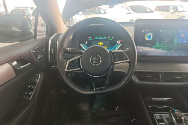 Used BYD Tang New Energy 2019 DM 2.0T All-Wheel Drive Smart Connectivity Enjoyment Model 7 Seats China VI Standard