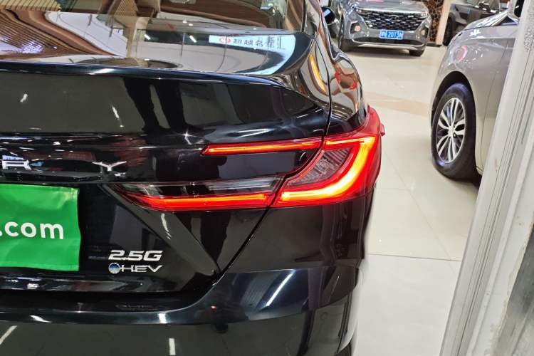 Used Toyota Camry 2024 Dual-Engine 2.5HG Prestige Edition
