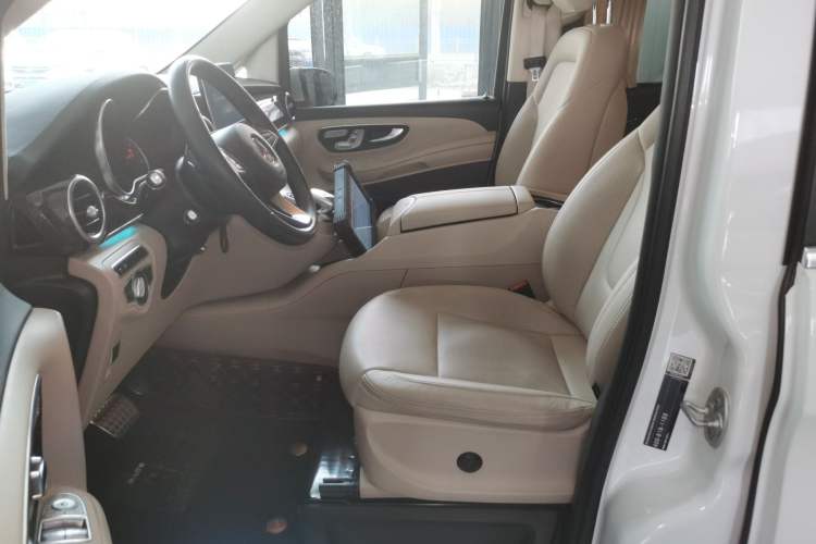 Used Mercedes-Benz V-Class 2018 V 260 L Prestige Extended Version China VI