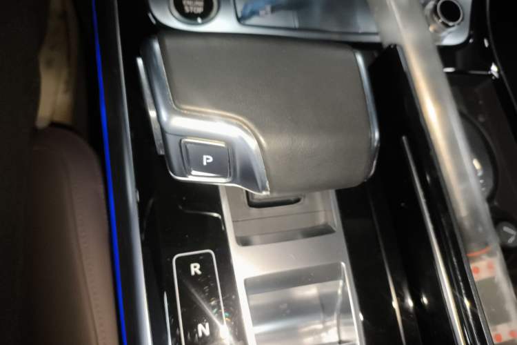 Used Audi A8 2022 A8L 50 TFSI quattro Comfort Edition Collector's Model
