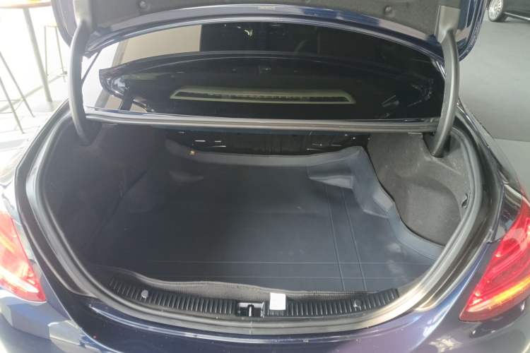 Used Mercedes-Benz C-Class 2017 C 200 L Sport Edition
