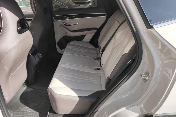 Used BYD Song PLUS New Energy 2025 EV Intelligent Driving Version 520km Premium Model
