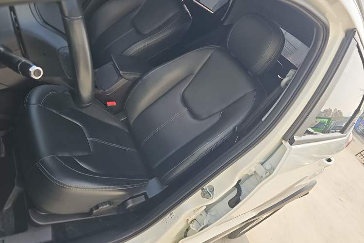 Used Chery Tiggo 3X 2021 PLUS 1.5L CVT Thrilling Red Date Edition