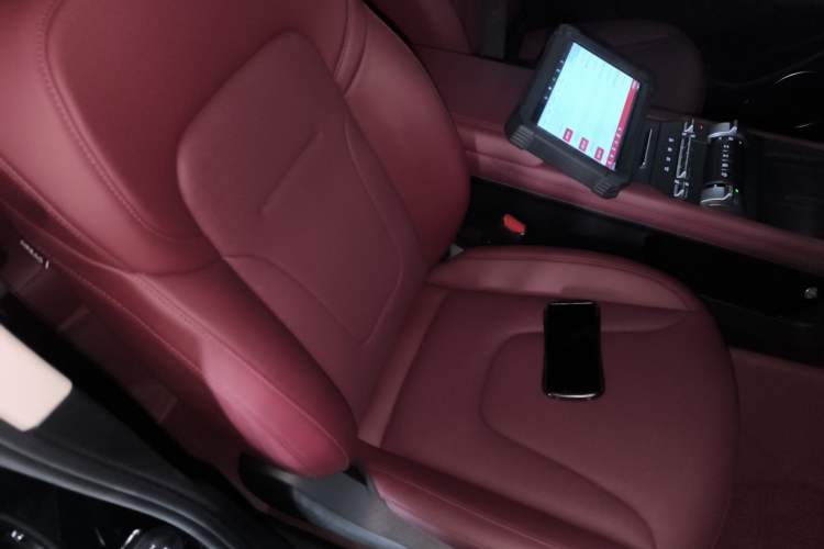 Used Tank 300 New Energy 2025 Hi4-T
