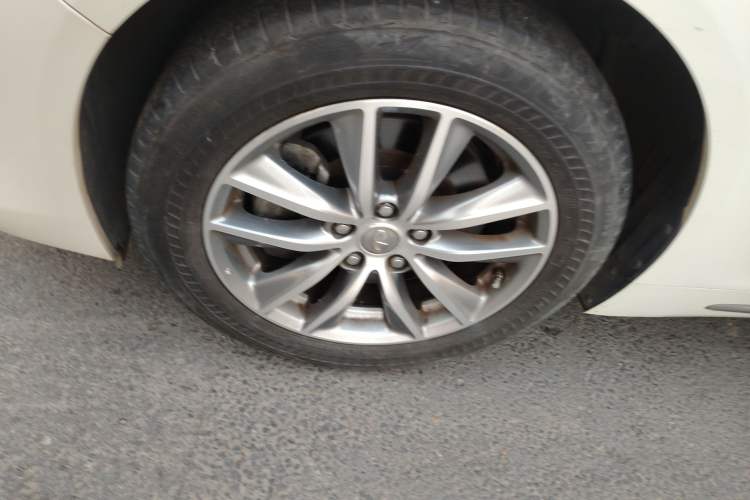 Used Infiniti Q50L 2018 2.0T Comfort Edition China VI Standard
